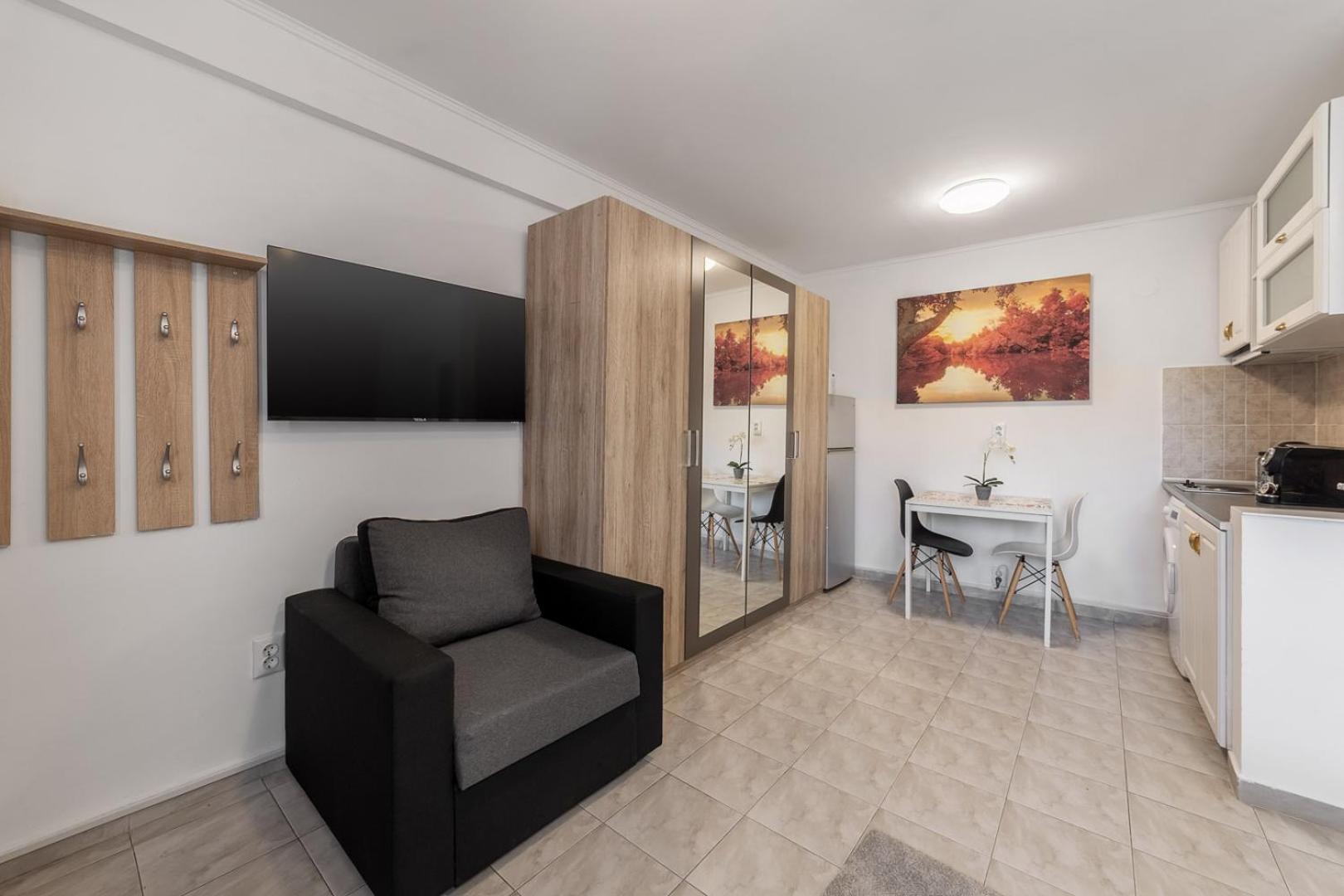 בוקרשט Downtown Victoria Studios By Citybookings מראה חיצוני תמונה